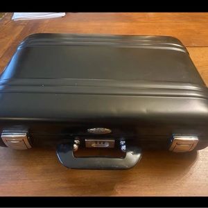 Vintage 1980's ZERO HALLIBURTON BLACK Powder Coated